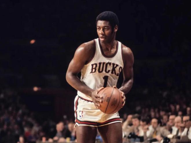 在这种背景 在这种背景