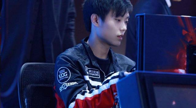 对战队来说 对战队来说